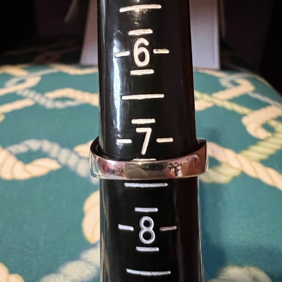 Sterling ring - Picture 2 of 7